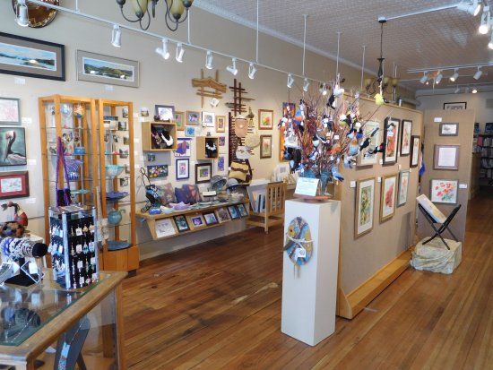Sandpiper Art Gallery and Gift Shop